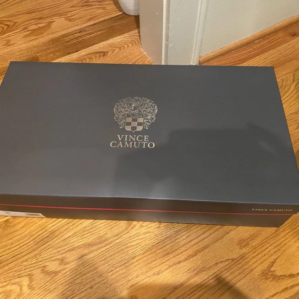 Vince Camuto boots never worn.  Size 8.  Black - Picture 2 of 8